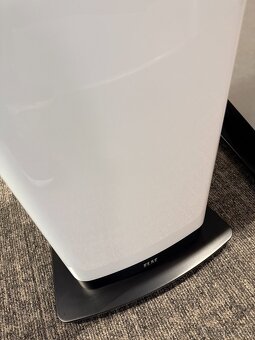 ELAC Vela FS 408 - Bílý lesk - 12