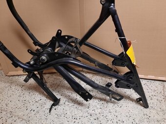 Rám včetně stojanu - Jawa 125 typ 810 Chopper - uloženka - 12