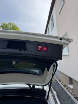 E 350 190 KW - 12