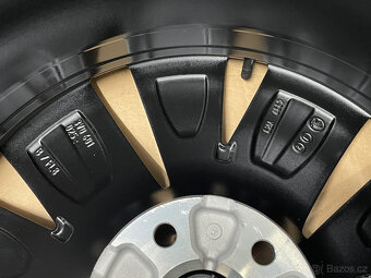 NOVÁ SADA ŠKODA SUPERB 3 PROPUS 235/45/18 94W SEAL - 12