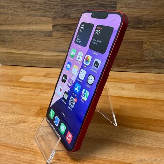 IPhone 13 256GB, červený (12 měsíců záruka) - 12