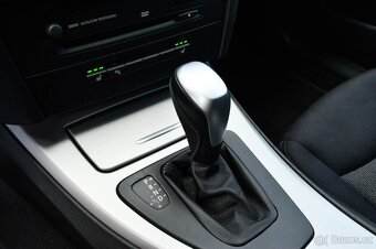 BMW E90 Rad 3 325 i A/T - 12