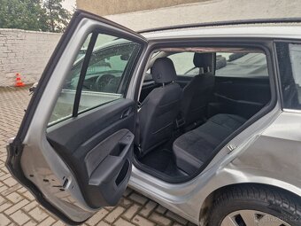 Vw Golf VIII combi 1.5eTsi 110kw DSG - 12