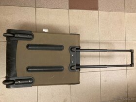 Cestovní kufr (s rozměry kabinového zavazadla) - 12