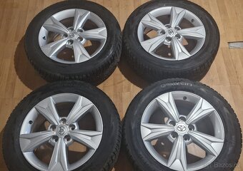 Predám zimny komplet Toyota CH-R 5x114,3 R17 ,215/60 R17 - 12