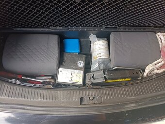 VW Touran CROSS - 12