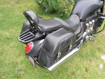 Triumph Rocket III Roadster r.v. 2011 - 12