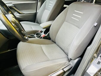 TOYOTA VERSO 1.6 D4D STYLE VYHŘEV SEDADEL - 12