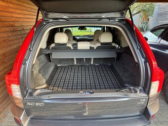 Volvo XC90 MY 2010 - 12