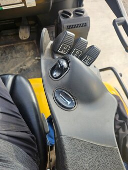 Vysokozdvižný vozík YALE GDP50VX r.v. 2016 - 12