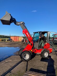 Teleskopický nakladač - 12