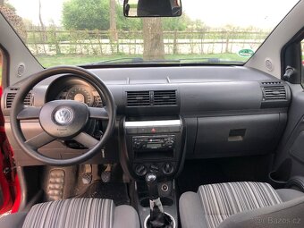 VW Fox 1.2 HTP 40kW, rok 2005 - 12