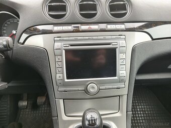 Ford Galaxy 2.0 TDCi 103kW 7 míst, xenony, TK 9/2027 - 12