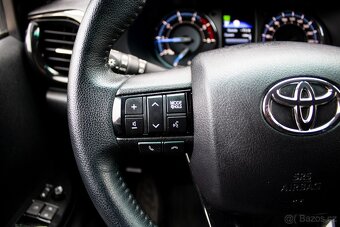 Toyota Hilux Double Cab - 12