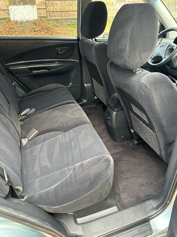 Hyundai Tucson 2,0i 104kW r.v.2007 najeto jen139 tis. KM - 12