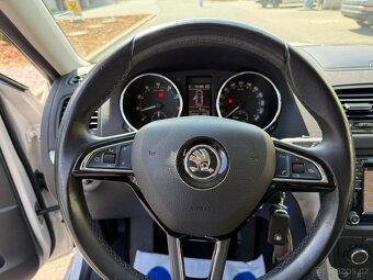 ► ŠKODA YETI 1,4 TSI 4x4 - 110 KW, NAVI, PARK. SENZORY◄ - 12