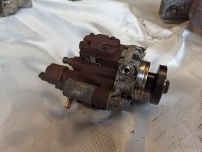 PŘÍSLUŠENSTVÍ MOTORU - FORD 1.8 TDCi 85 kW KKDA - 12