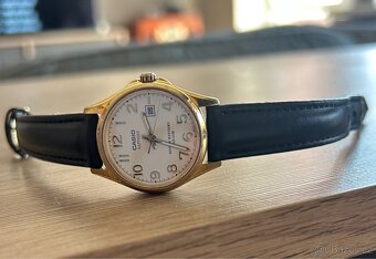 Hodinky Casio Classic LTS-100 - 12