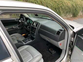 Chrysler 300C 3.0CRD combi - 12