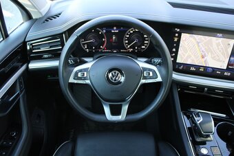 Volkswagen Touareg 3,0TDI 1.MAJ,VIRTUAL,210kW,2018 - 12
