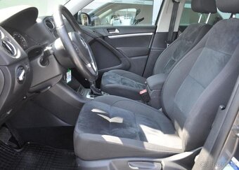 Volkswagen Tiguan 2.0TDi 4M NAV SERV.KNÍŽKA 1.M - 12