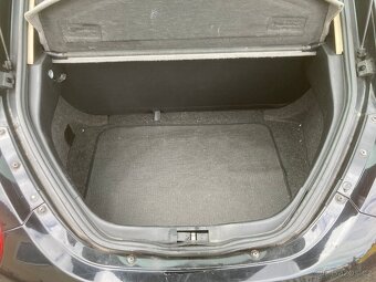VW New Beetle - 12