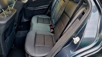 Mercedes Benz E300d 170kW,164tkm,combi,full led,nez.topeni - 12