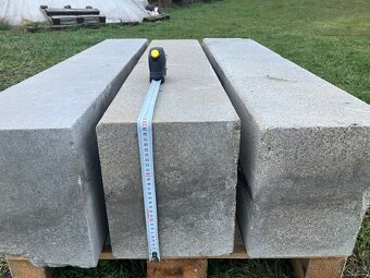 Žulové obrubníky - 12