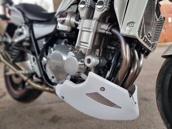 HONDA CB1300 2004 / 46000 km // BÍLO-ČERVENÁ - 12