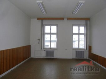 Pronájem kancelářských prostor 200 m2, Opava, Husova - 12