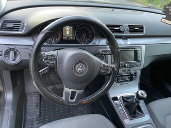 Volkswagen Passat B7 2.0 TDI - 12