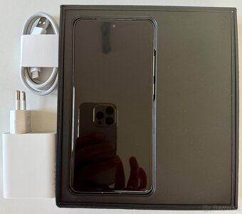 Vivo X200 Pro 12GB/256 GB China verze - 12