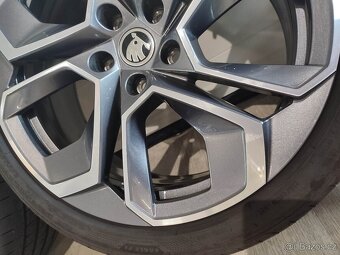 Škoda Octavia IV - RS kola/letní sada 5x112r19 225/40 r19 - 12