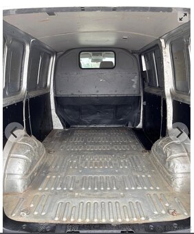 VW Transporter T5 - 1.9 TDi - Nová STK - 12