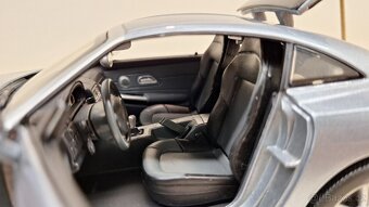 1:18 CHRYSLER CROSSFIRE - 12