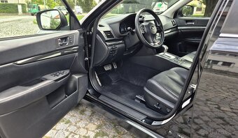 Subaru Outback - 2,5i 127 kW Executive ČR 2.maj - 12