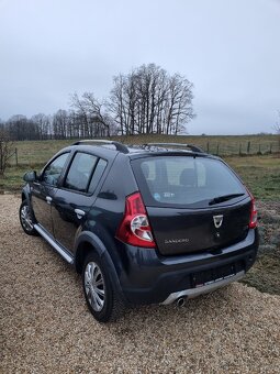 Dacia Sandero Stepway1.5 dci - 12