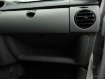 Renault Kangoo 1,2 i - 12