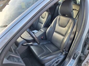 Volvo XC60 2.4d D4 133KW Koupeno nové v ČR, Summum - 12