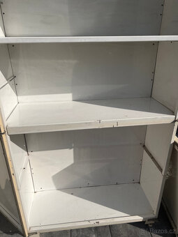 Staré kovové lékařské skříně - 2 kusy - 12