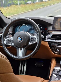 BMW 530D Touring 4x4  M-Paket rv.2017 Panorama - 12