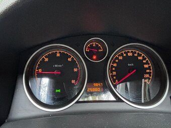 Prodám Opel Astra H 1.7 cdti 74 kw 2008 rok - 12