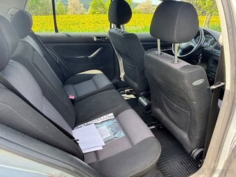 Volkswagen Golf IV 1.6i 77kw BEZ KOROZE - 12