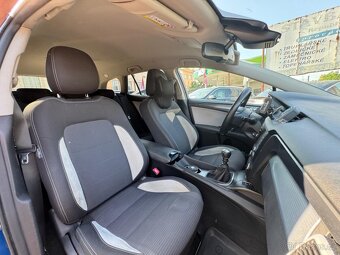 Toyota Avensis - 12