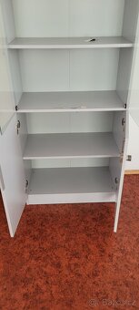 Kancelářská skříň - 12