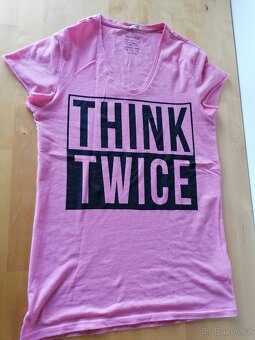 Prodám trička, tílka, šaty vel.M/L - 12