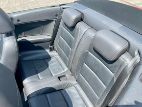Volkswagen Golf VI 2,0TDI DSG KABRIO R-Line - 12