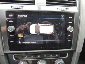 VW Golf Variant 1.6TDi,85kw,2018,2.maj.-21%DPH - 12