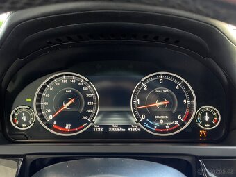 BMW 750d xDrive M-packet - 12