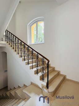 Pronájem bytu 3+kk 93 m2 - 12